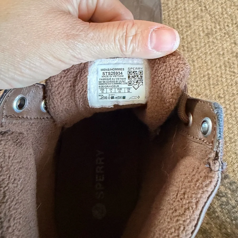 Sperry Navy and Chocolate Duck Boots - Picture 4 of 7